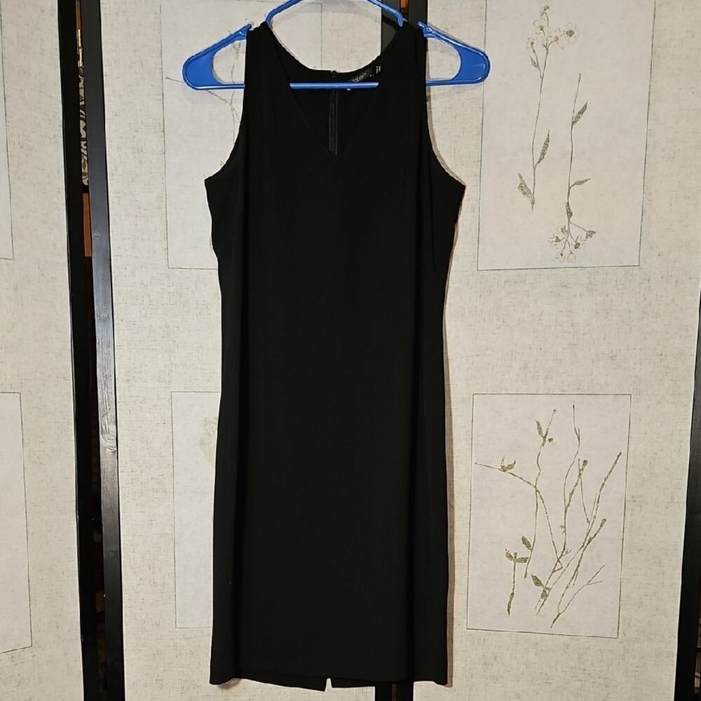 Tahari Black Sleeveless Halter Midi Dress for Cocktail